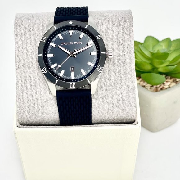 NWT MICHAEL KORS Layton Silicone Mesh Watch MK8819 - Picture 5 of 9